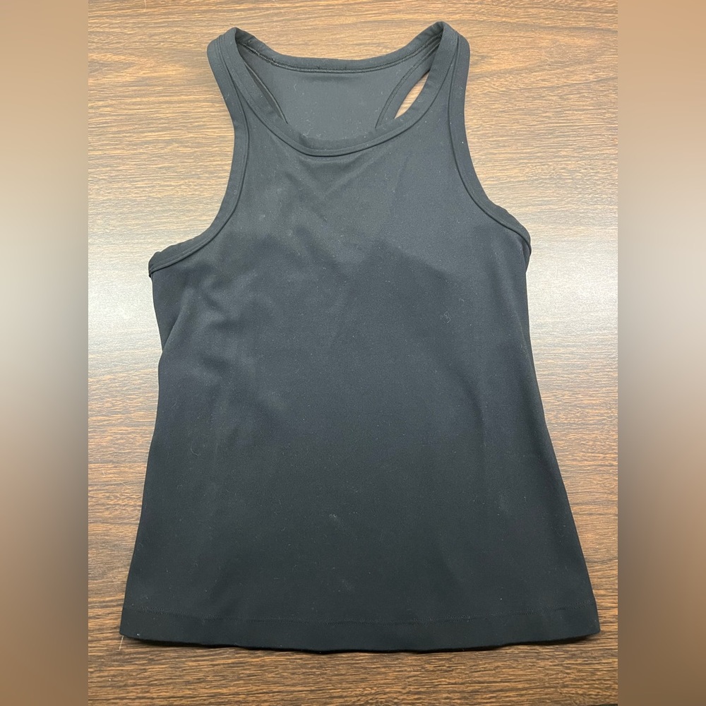 Lululemon barely worn black tank